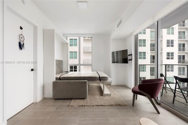 Building Photo - 227 NE 2nd St