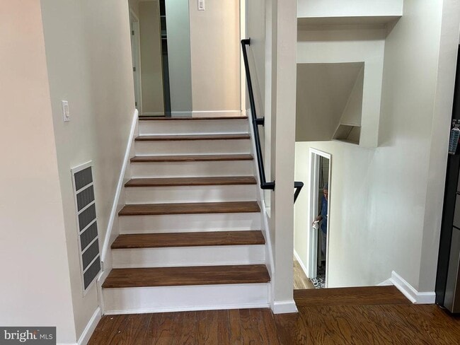 Building Photo - 1617 Bryant Rd