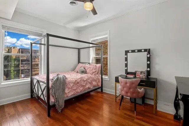 Building Photo - 7619 N Bosworth Ave