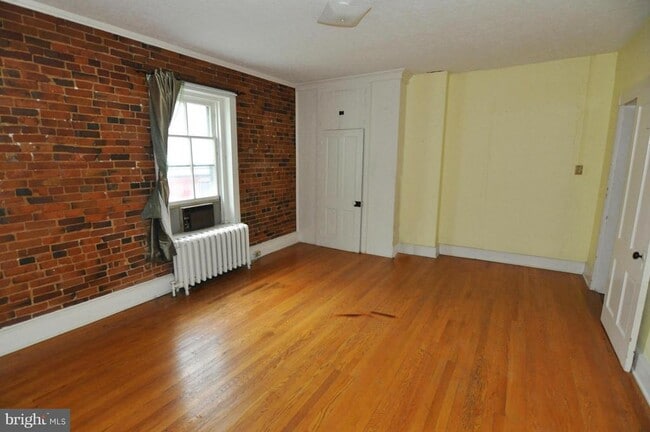 Building Photo - 515 N Loudoun St
