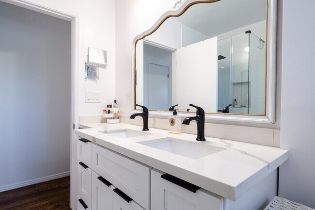 Building Photo - 6307 Tunney Ave