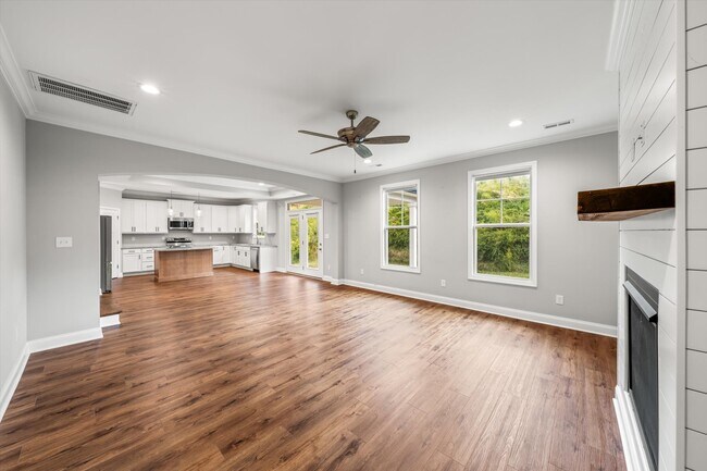 Building Photo - 9846 Foot Path Ln