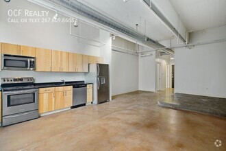 Building Photo - 412 S 13th St
