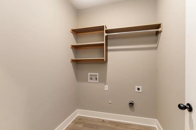 Building Photo - 1643 S Limuel Cir