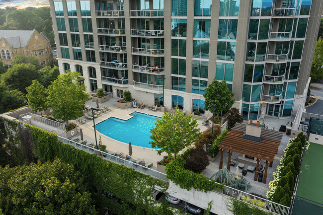 Building Photo - 2795 Peachtree Rd