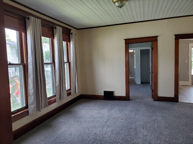 Building Photo - Great 3BR, 1BTH home, just updated!