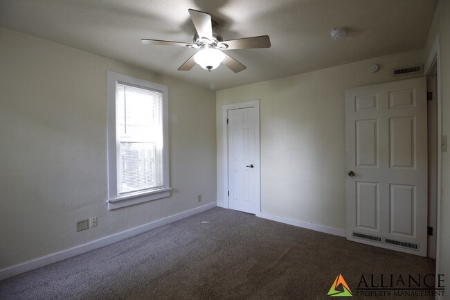 Building Photo - 321 Kearney St