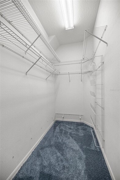 Building Photo - 482 W Fenway Dr