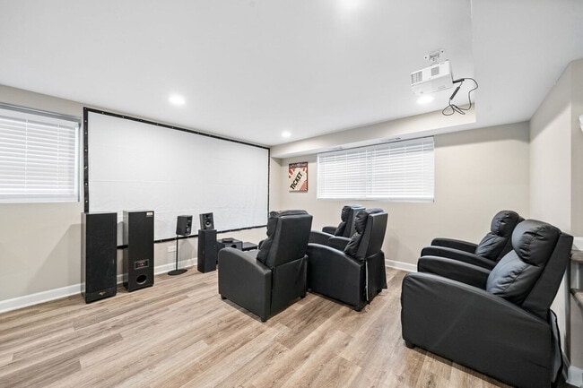 Building Photo - 804 Willow St