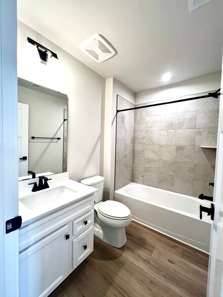 Building Photo - 32 Indian Field Ln