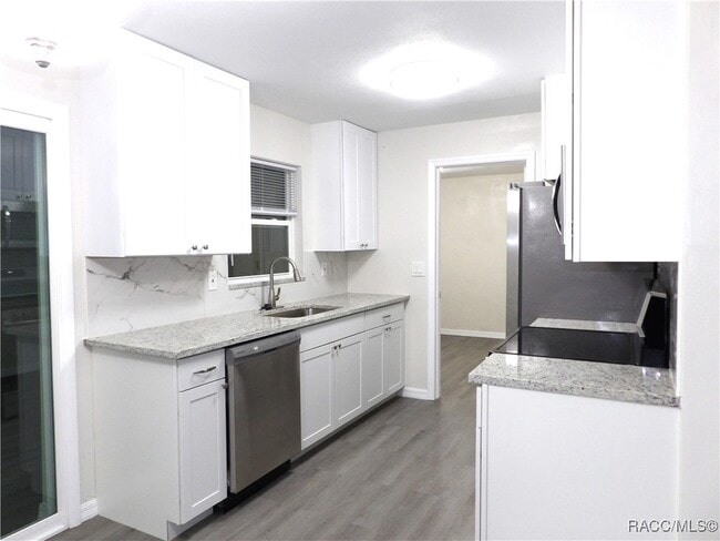 Building Photo - 30 N Osceola St
