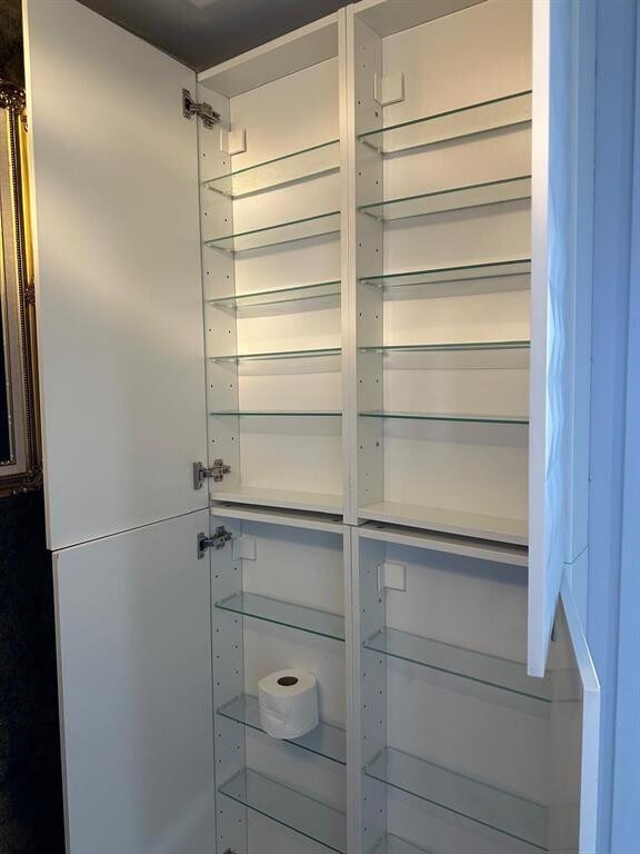 Building Photo - 7601 E Treasure Dr