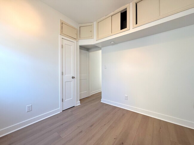 Building Photo - 2408 S Juniper St