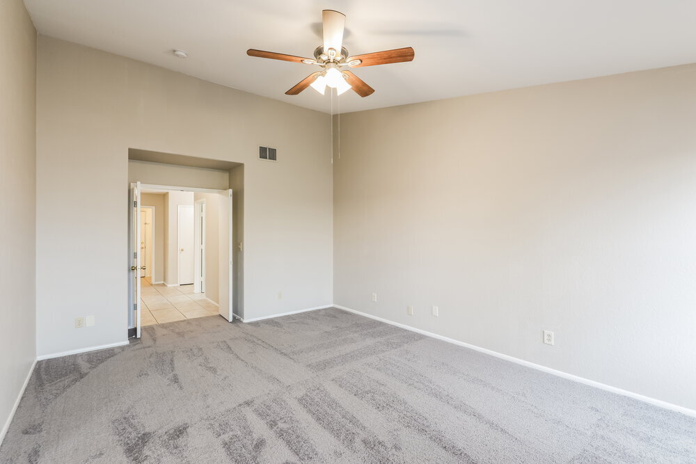 Building Photo - 8915 N Veridian Dr