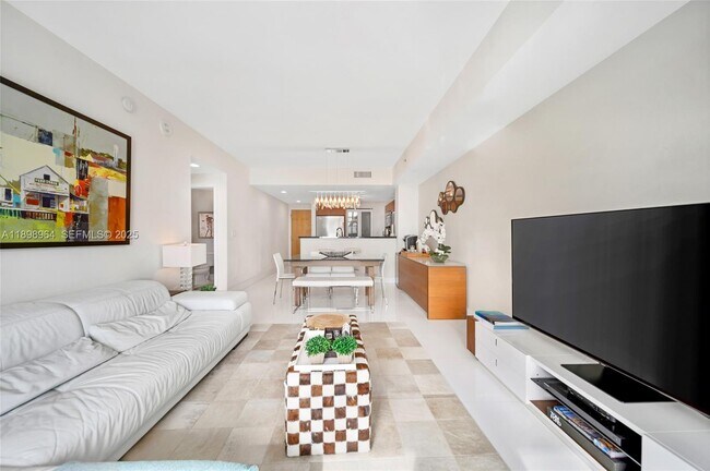 Building Photo - 253 NE 2nd St