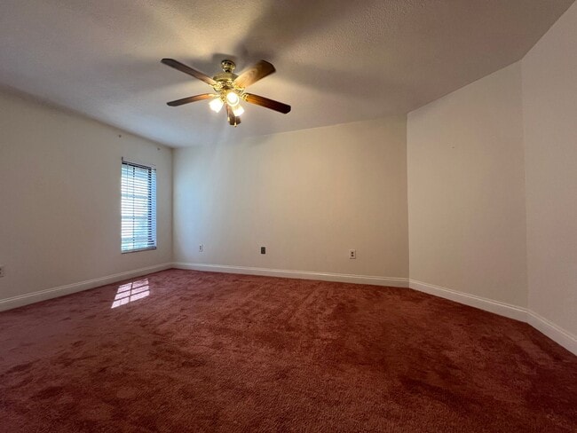 Building Photo - $1,350 * Annual **** Private, Gated Commun...
