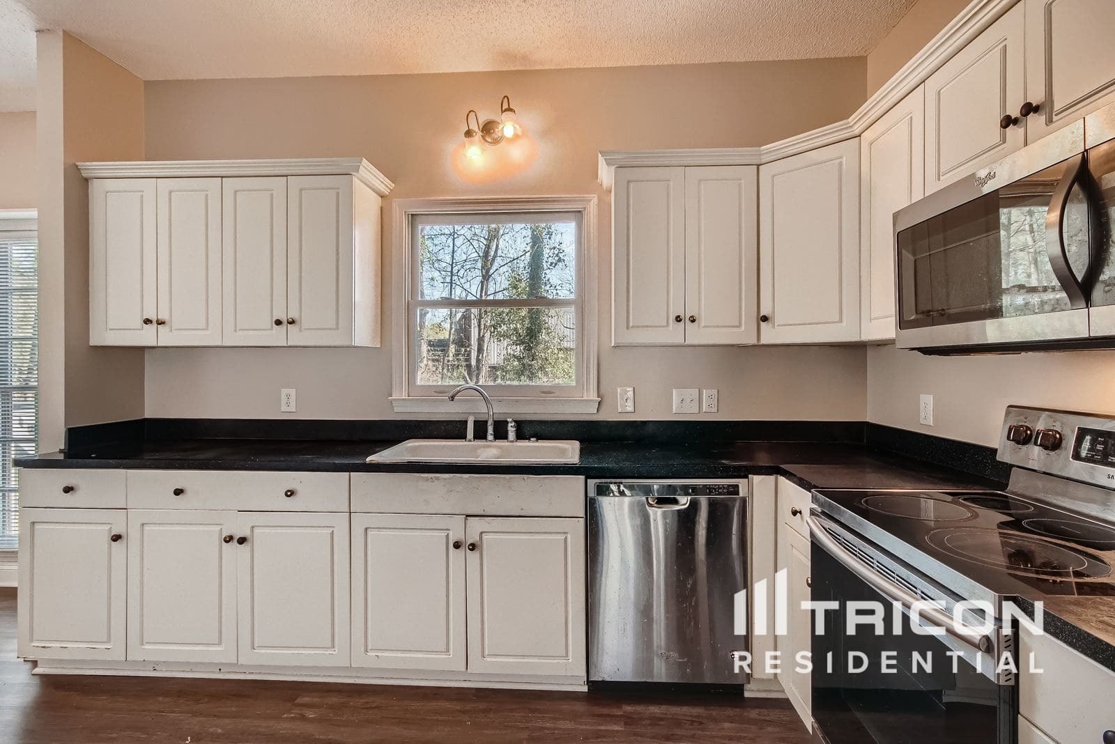 Building Photo - 714 Meridian Ct SW