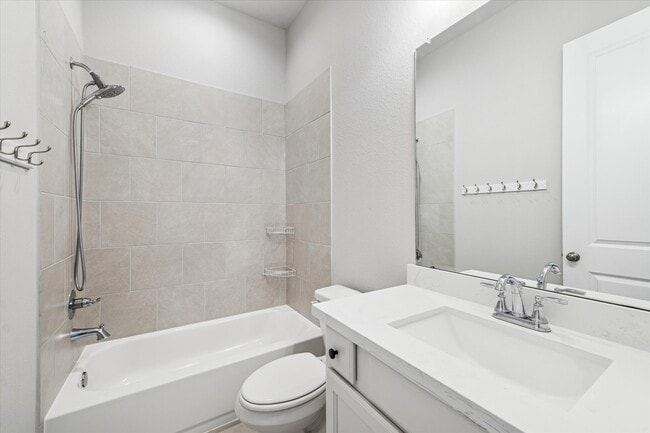 Building Photo - 18807 Serene Water Dr