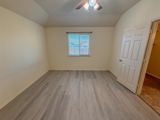 Building Photo - 412 Azurite Dr