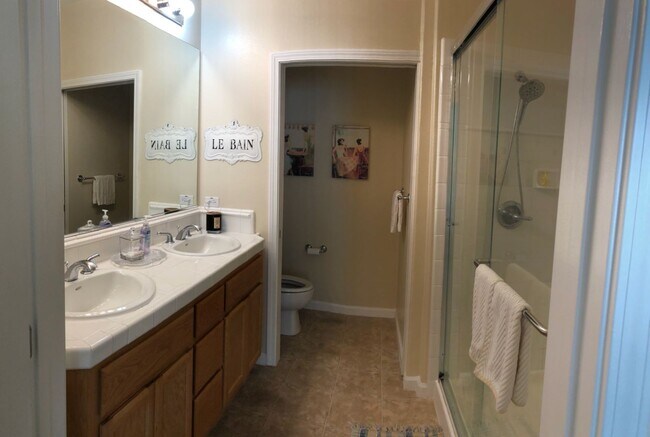 Building Photo - DUBLIN RANCH THE TERRACES 4th Floor 3br. 2ba., Gated Underground Parking!