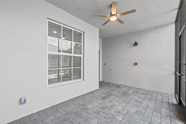 Building Photo - 19007 Scallop Lp