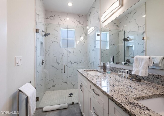 Building Photo - 2737 Linda Dr