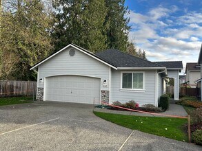 Building Photo - Cute & Cozy 3 bedroom 2 bath house in Gleneagle neighborhood with Beautiful Landscaping