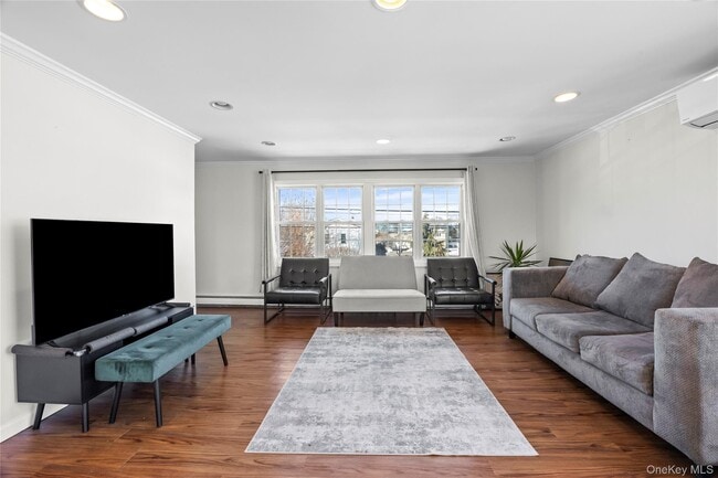 Building Photo - 272 N Delaware Ave