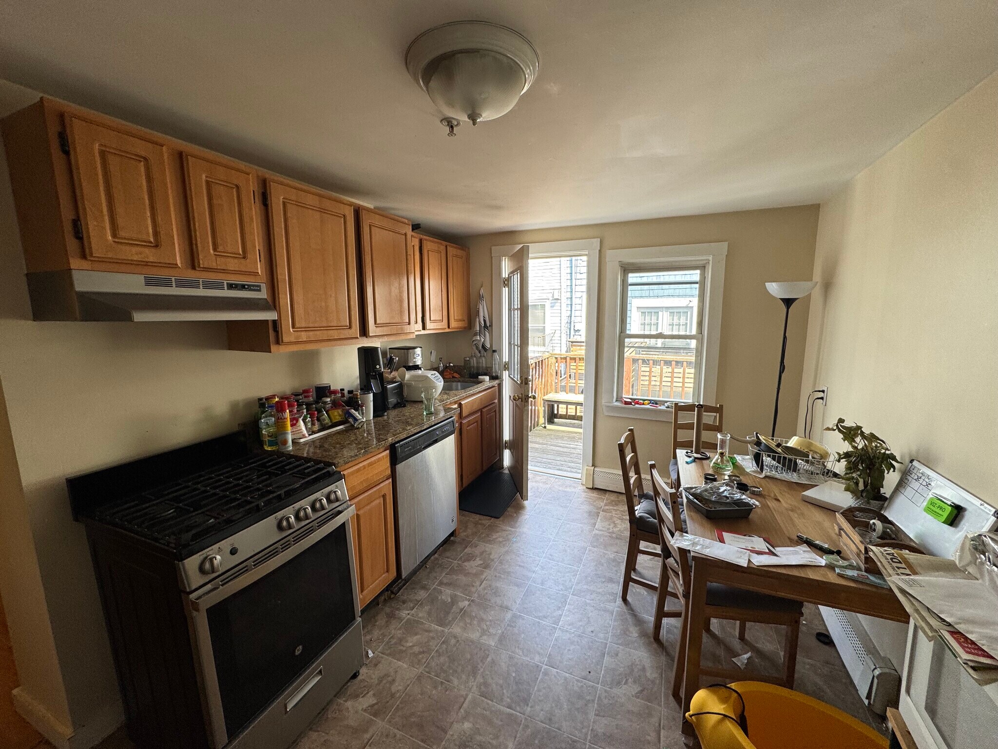 Building Photo - 260 Gold St