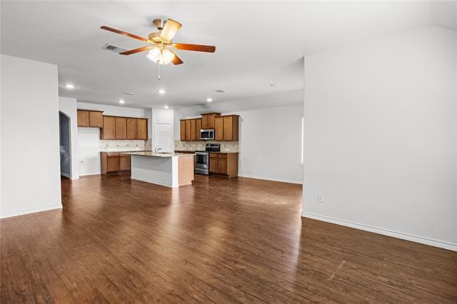 Building Photo - 120 Gentle Cir Way