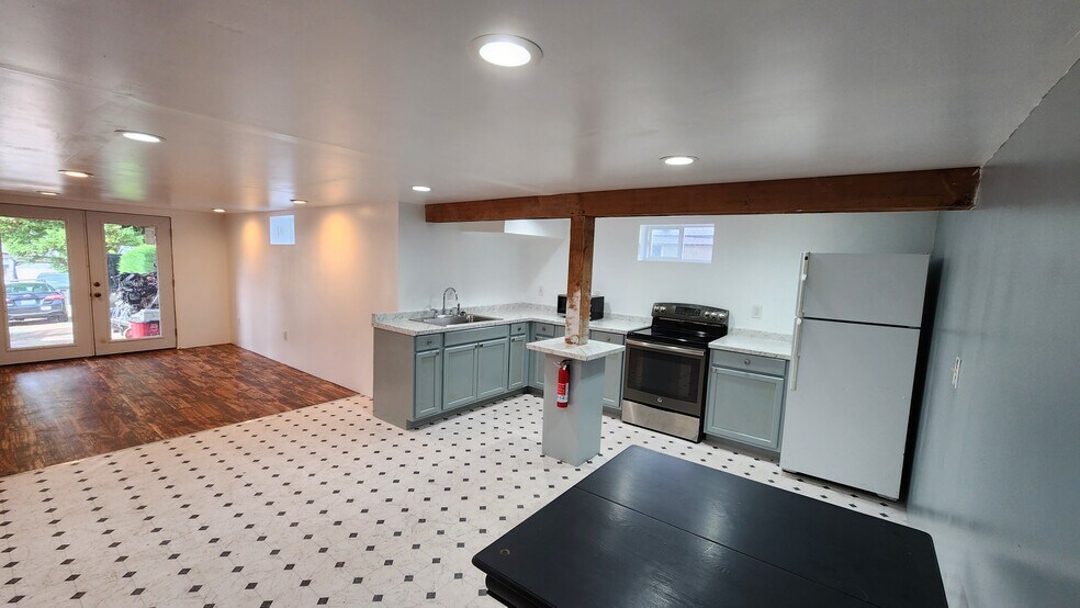 Building Photo - 1331 Rainier Ave