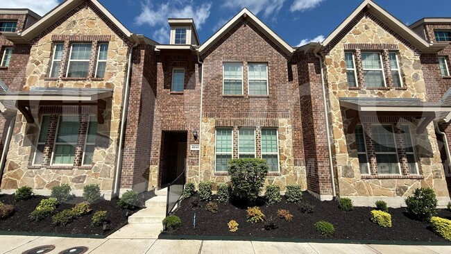 Primary Photo - 2141 Steer Creek Pl