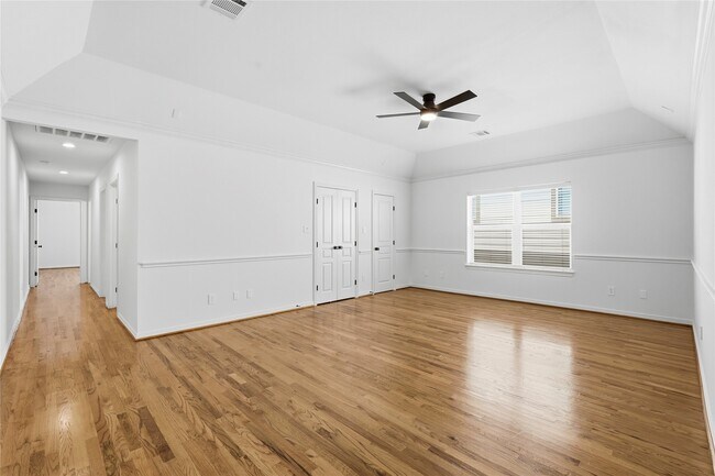 Building Photo - 1528 Birdsall St