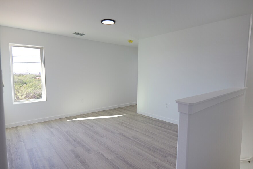 Building Photo - 8218 Casa Verde Rd