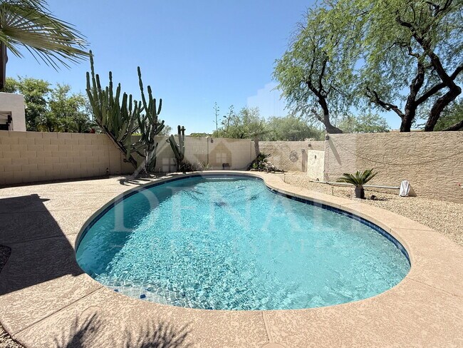 Building Photo - 14204 N 100th Pl