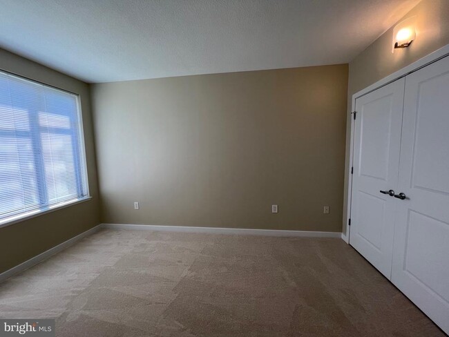 Building Photo - 475 K St NW