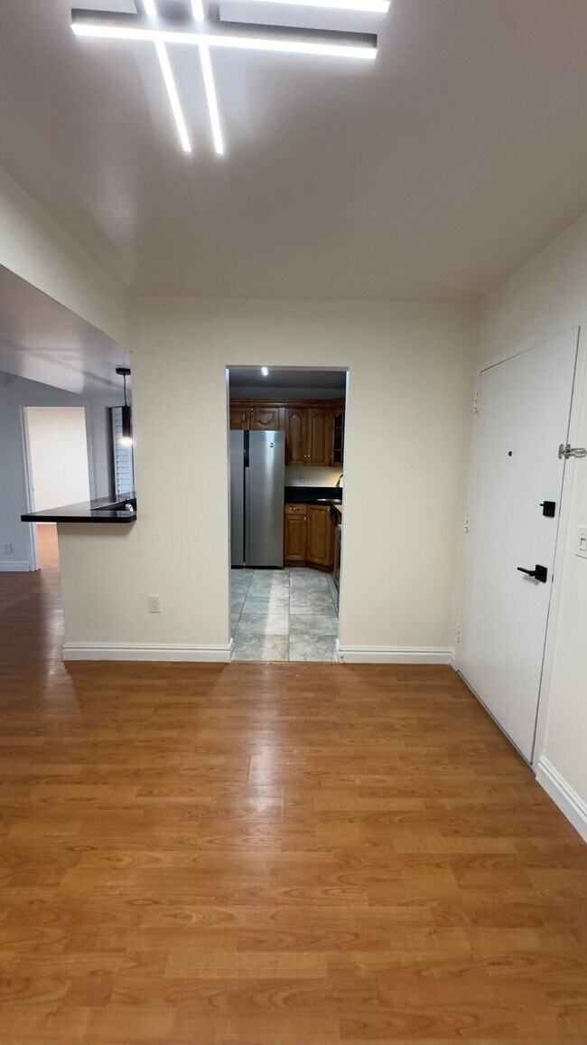 Building Photo - 2821 NE 163rd St