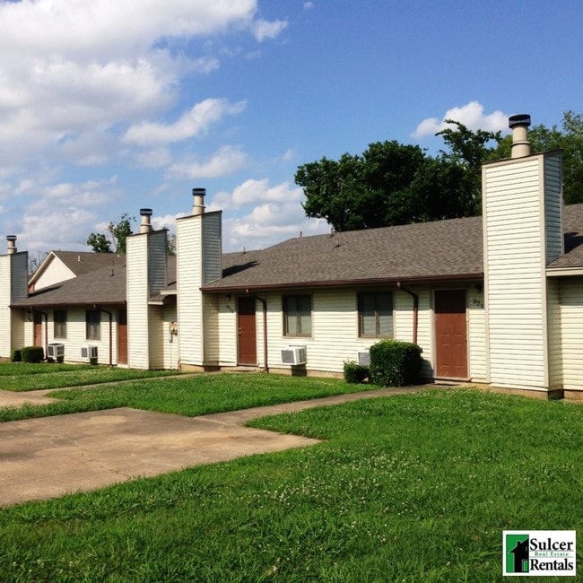 Primary Photo - Energy Efficient but roomy - Premium locat...