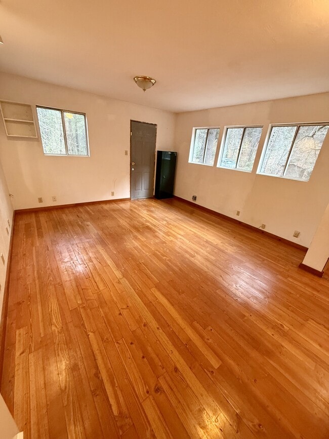 Building Photo - 17723 Lazy Dog Rd