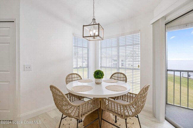 Building Photo - 7030 U.S. Rte 1