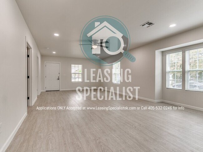 Building Photo - Norman 3 Bed 2 Bath New Custom Build Available for Immediate Move!!
