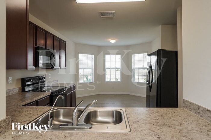 Building Photo - 440 NW 15th Terrace