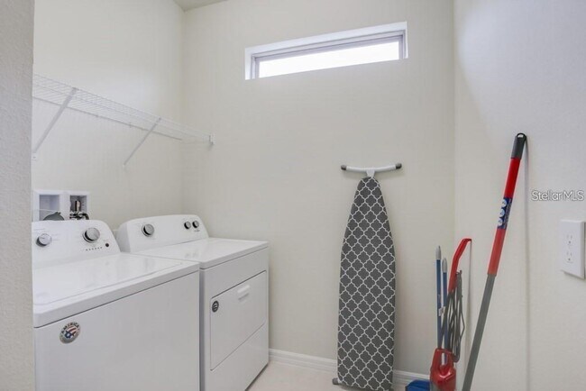 Building Photo - 8816 Corcovado Dr