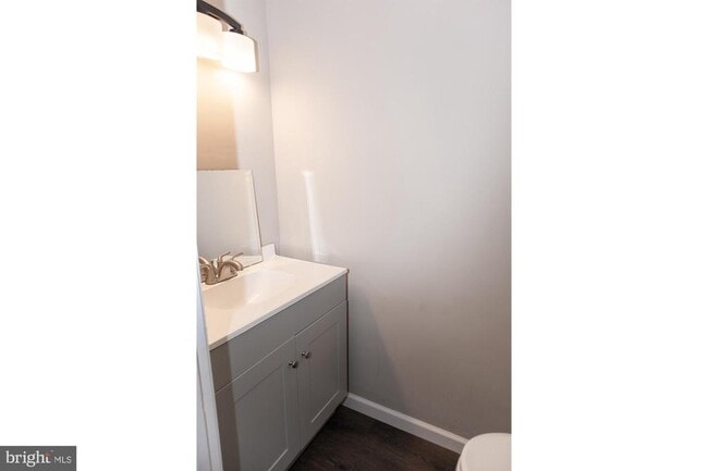 Building Photo - 54 Reliance Ct