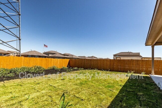Building Photo - 466 Orion Dr