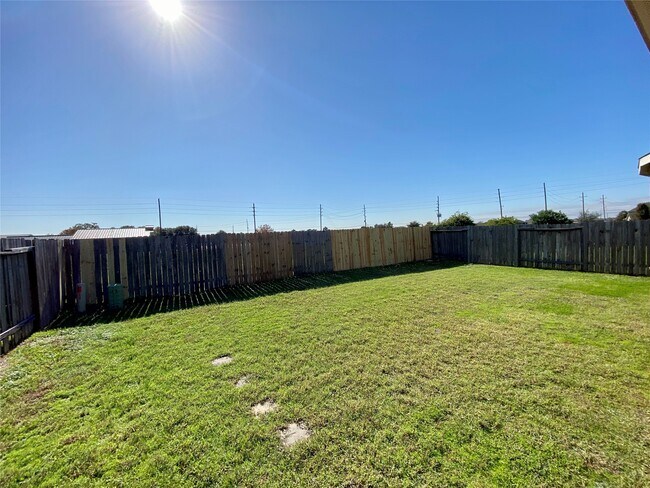 Building Photo - 19907 Kiawah Dr