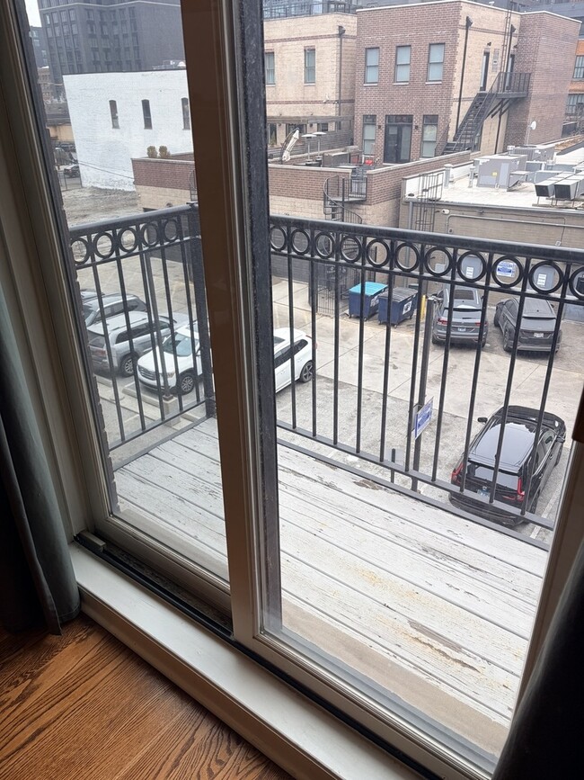 Building Photo - 218 N Halsted St