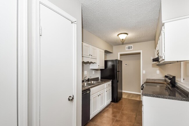 Building Photo - 3512 Chevron Cove