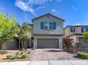 Building Photo - 4 Bedroom, Den, and Loft Southwest Gated C...