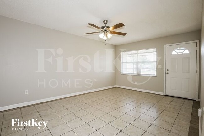Building Photo - 8275 Jacaranda Ave